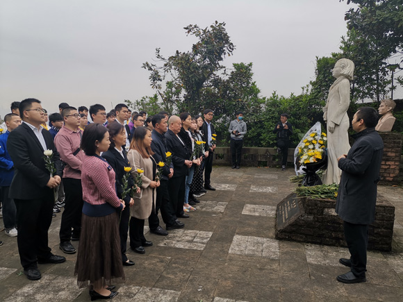 1617672522317079557.jpg 1617501979344025950.jpg