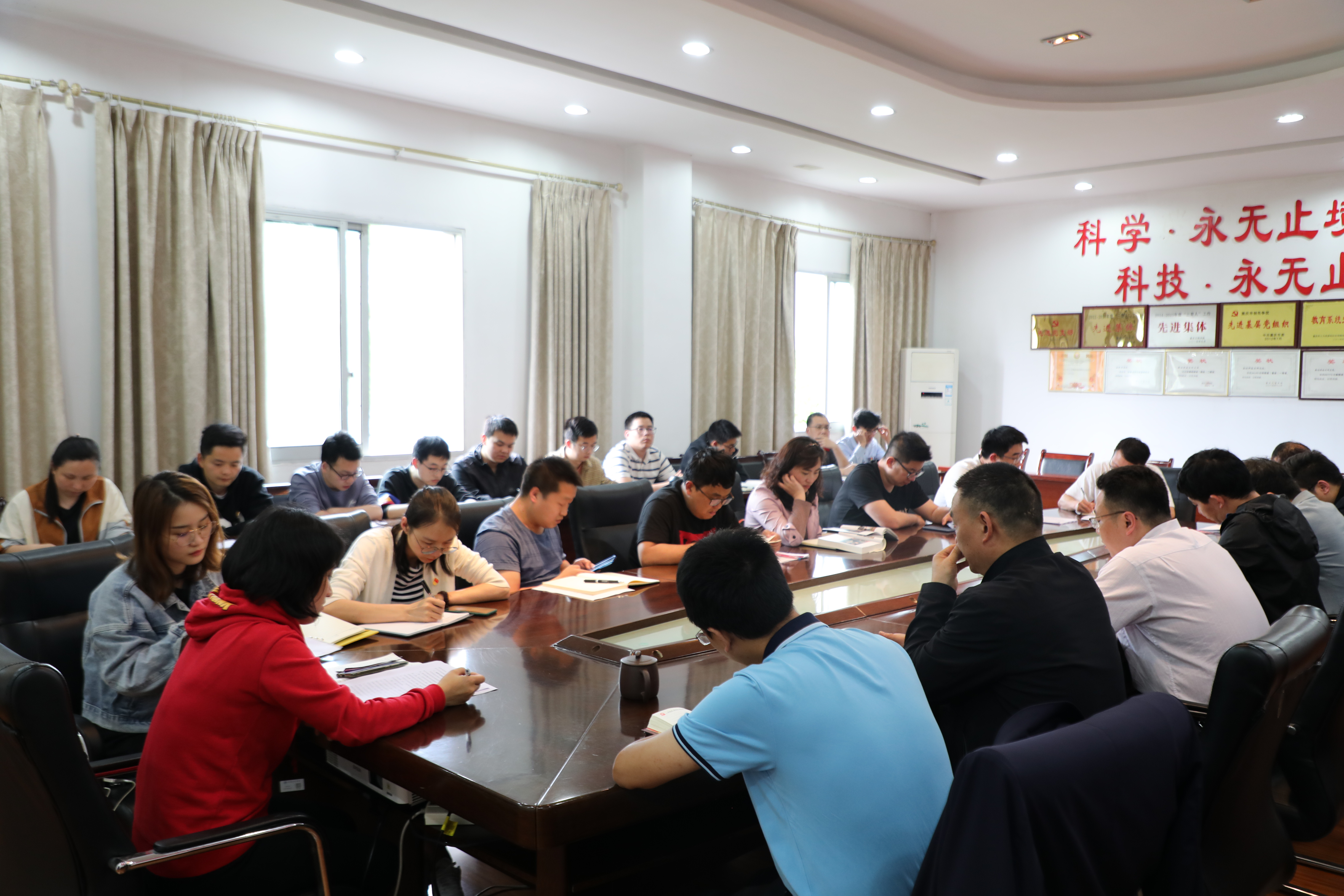 1622767512978087304.jpg 1622767512978087304.jpg