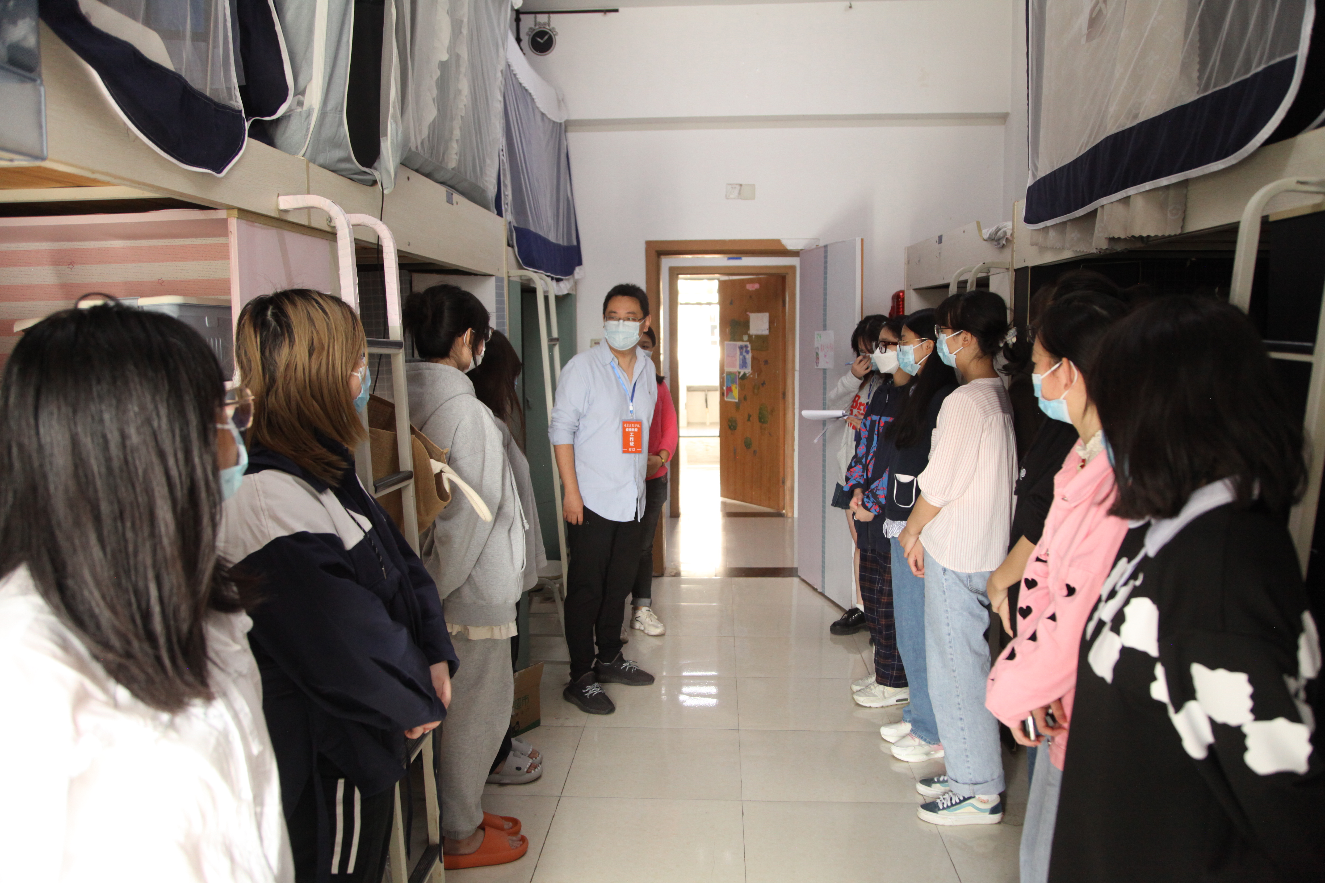 1-李璐走访.jpg 1-李璐走访.jpg