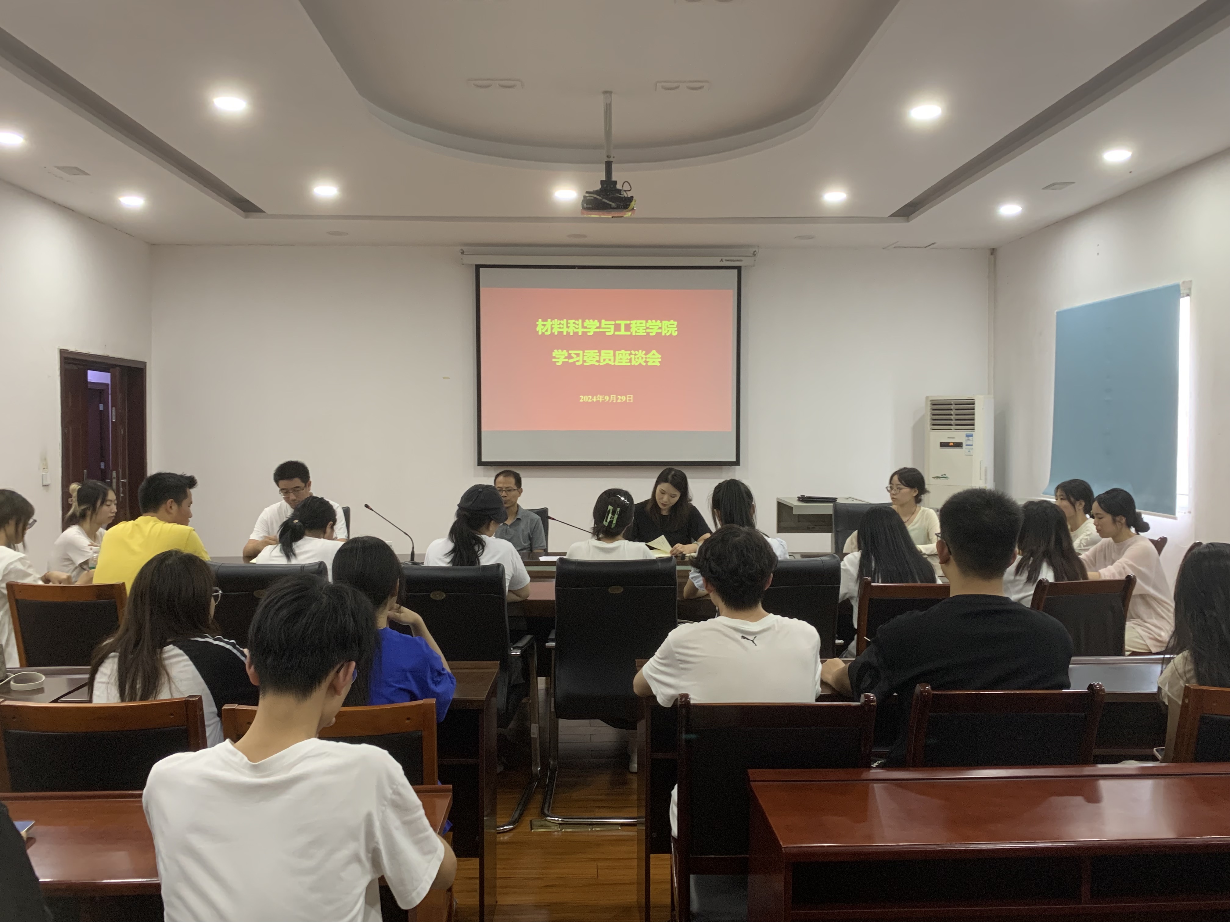 zRJd_1728467104497086849.jpg 1.jpg