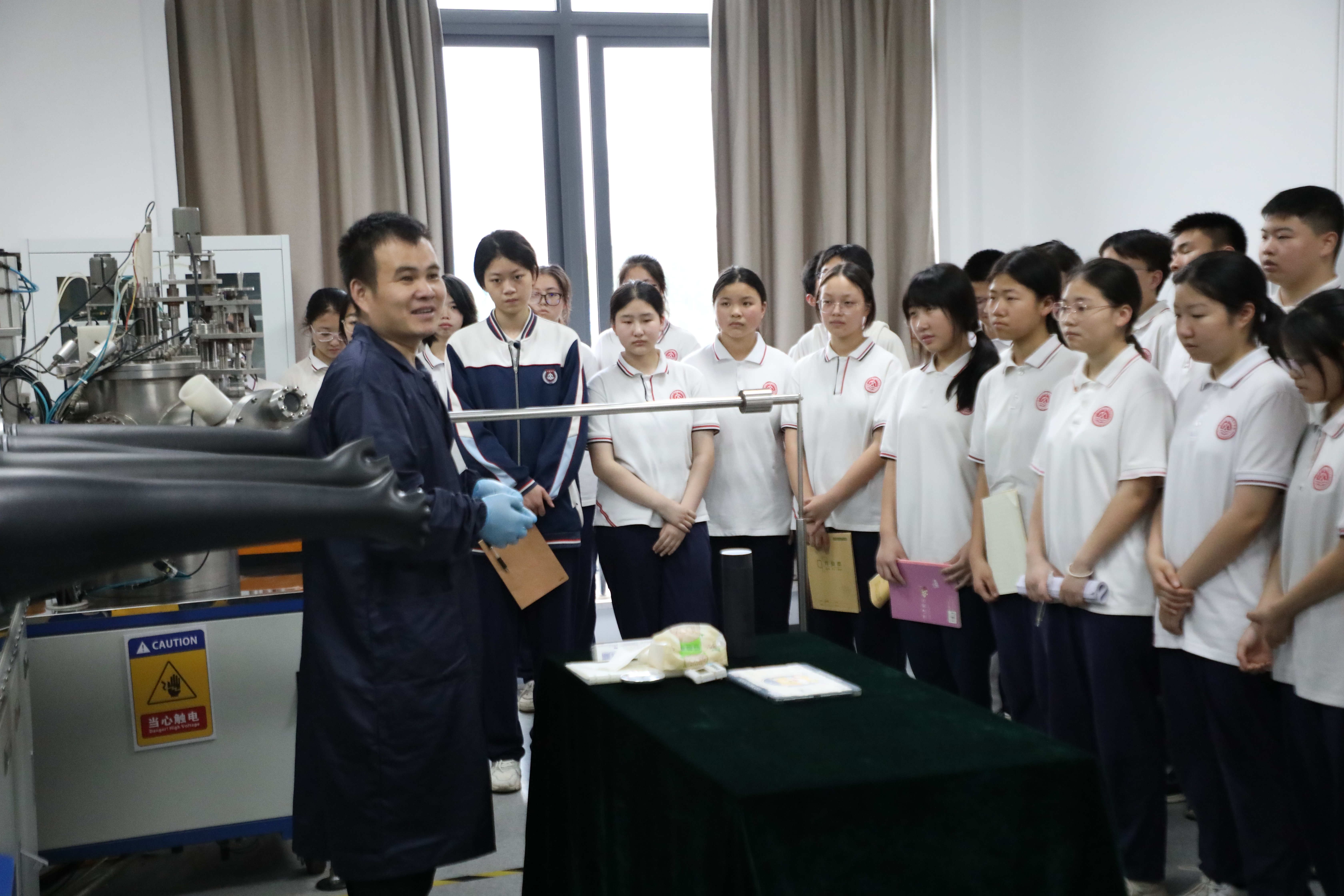 ONyZ_1748595077409052272.jpg ONyZ_1748595077409052272.jpg