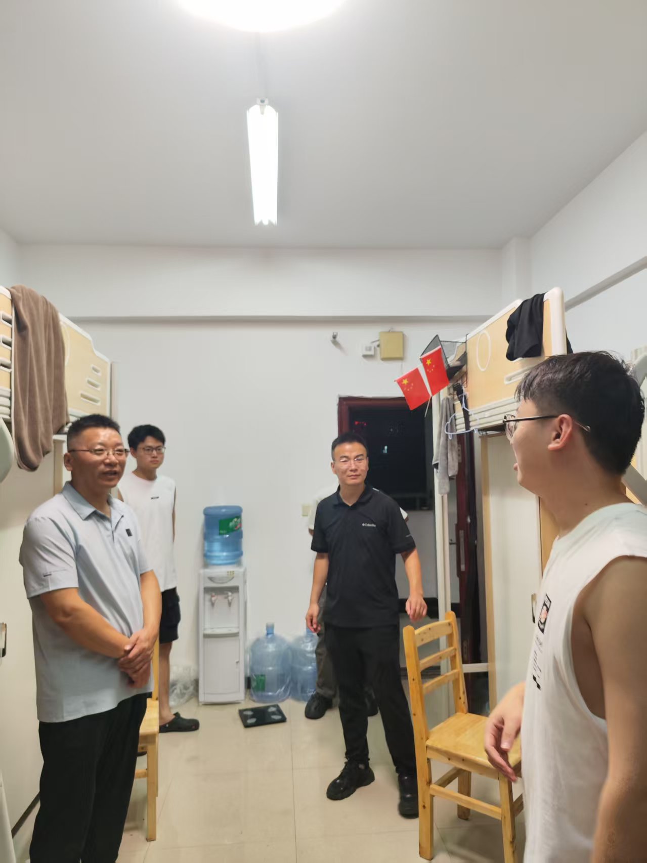 cgaH_1753861890784043930.jpg cgaH_1753861890784043930.jpg