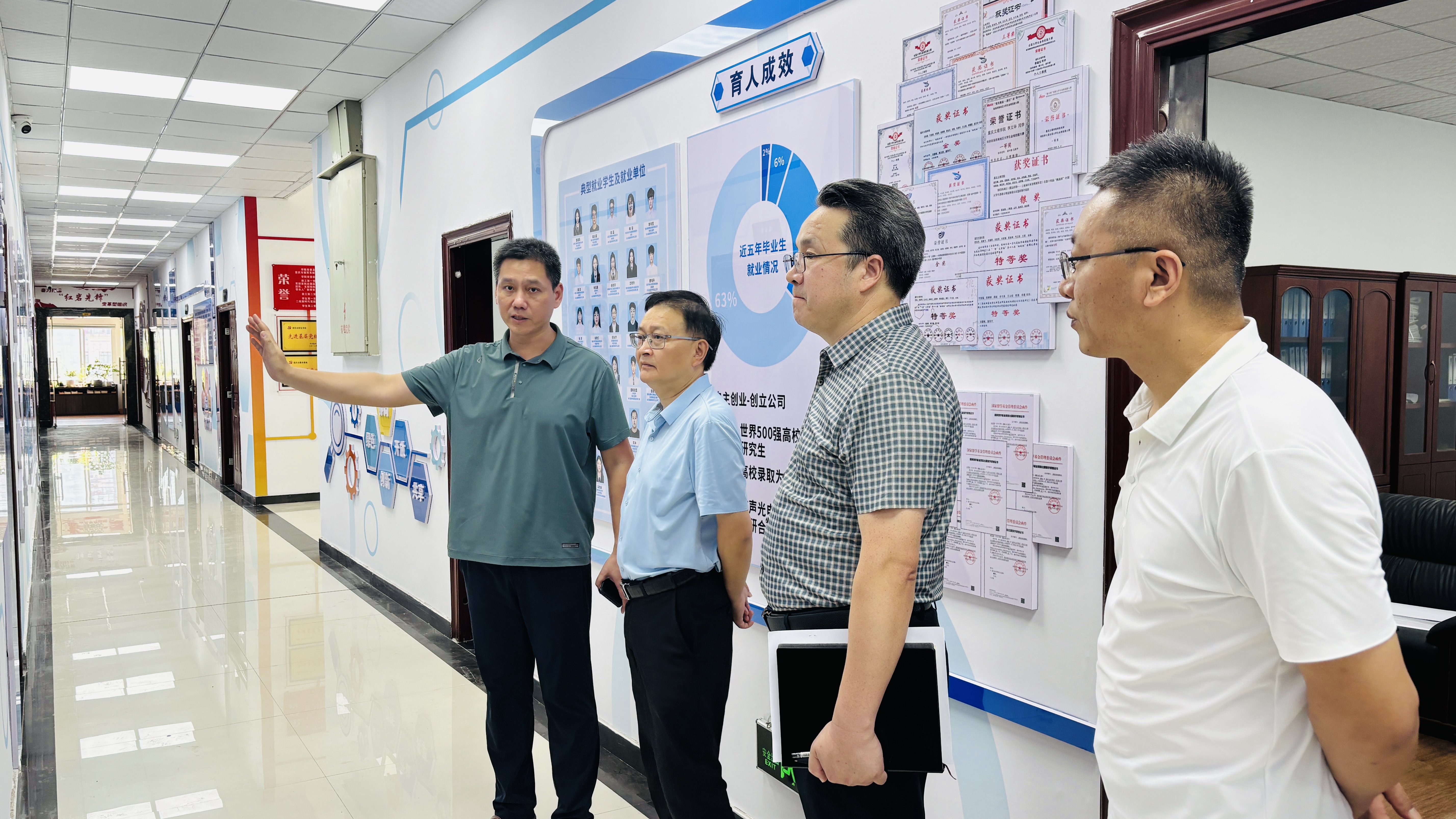 rSUK_1760346751747042656.jpg rSUK_1760346751747042656.jpg