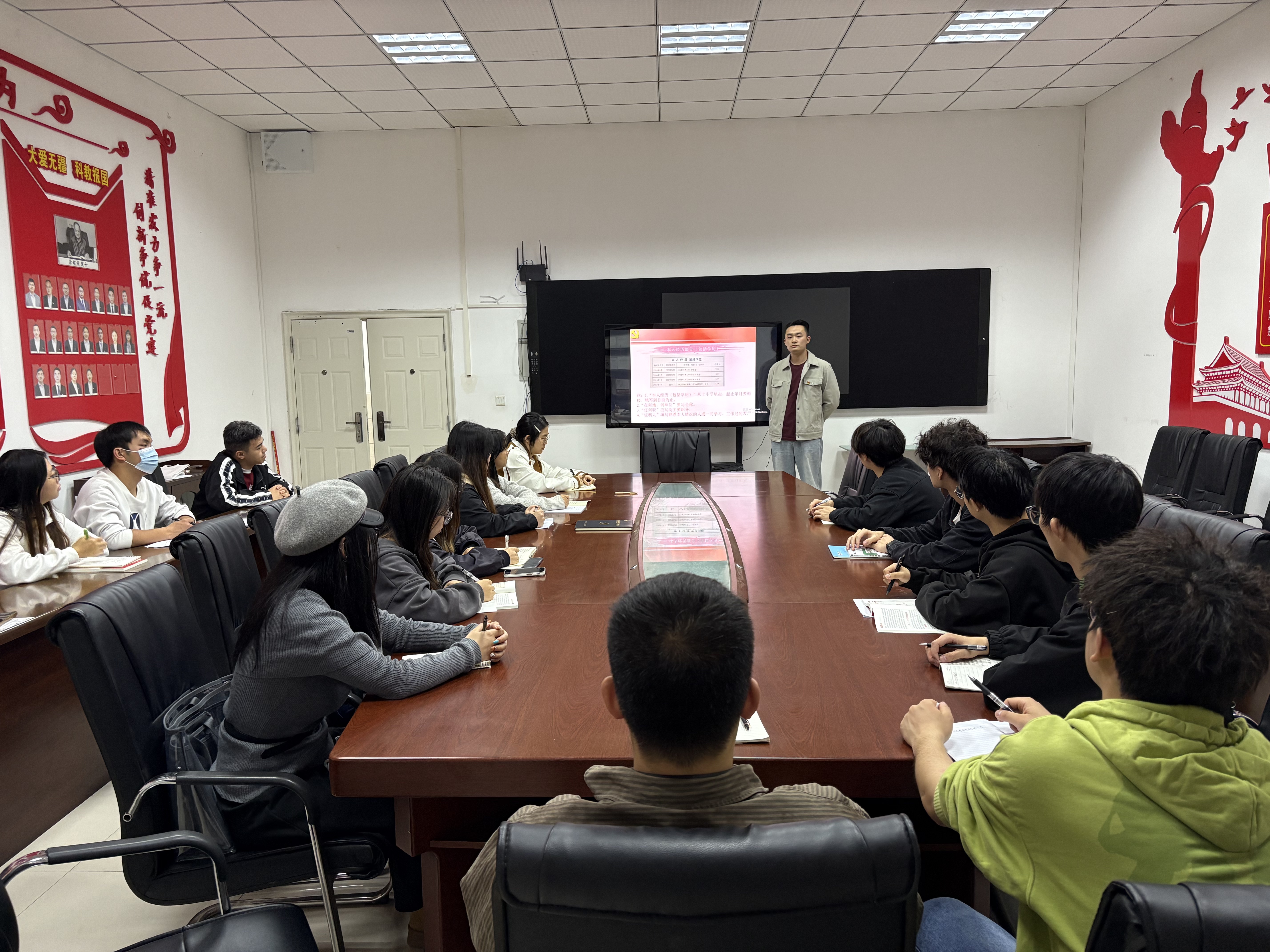 HKtP_1762680864809033074.jpg HKtP_1762680864809033074.jpg