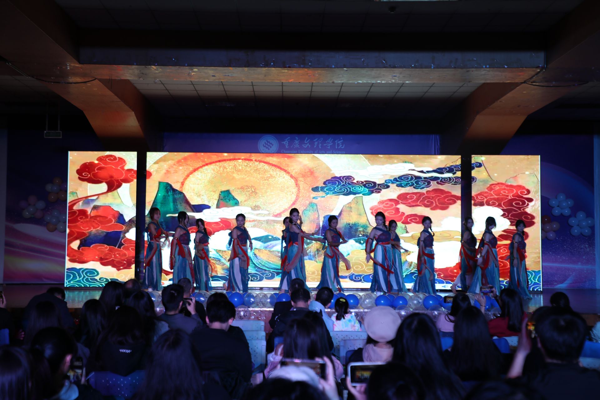 JHVe_1763638119202030646.jpg JHVe_1763638119202030646.jpg