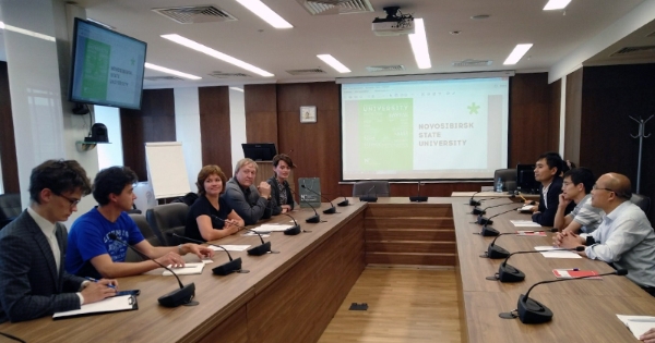 1538098246641001417.jpg 1538041298254049853.jpg